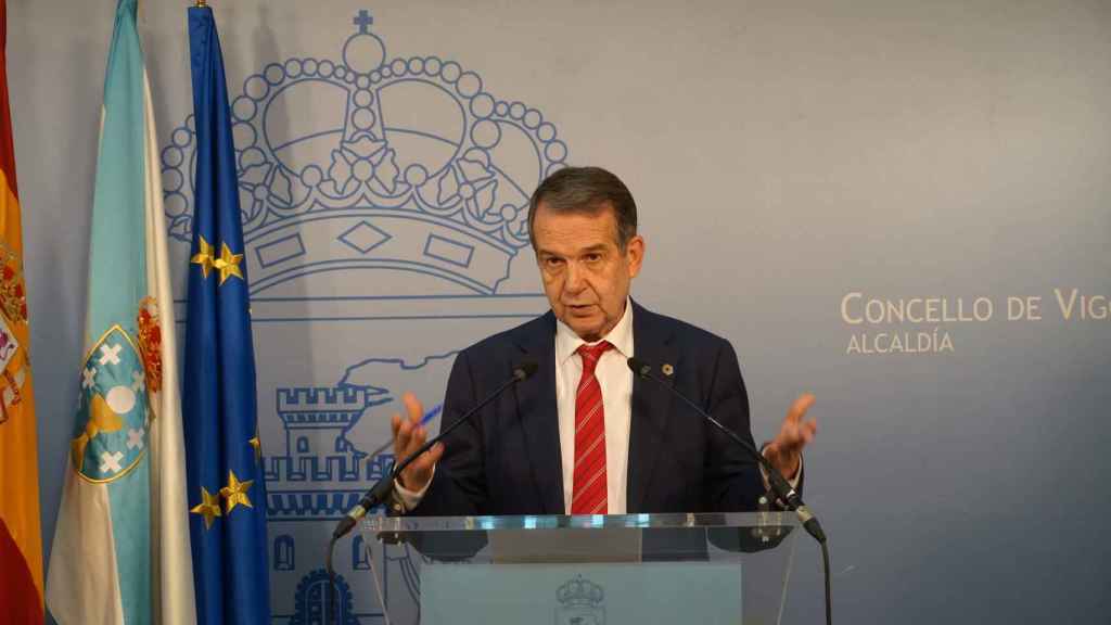 Abel Caballero durante una rueda de prensa en el Concello de Vigo.