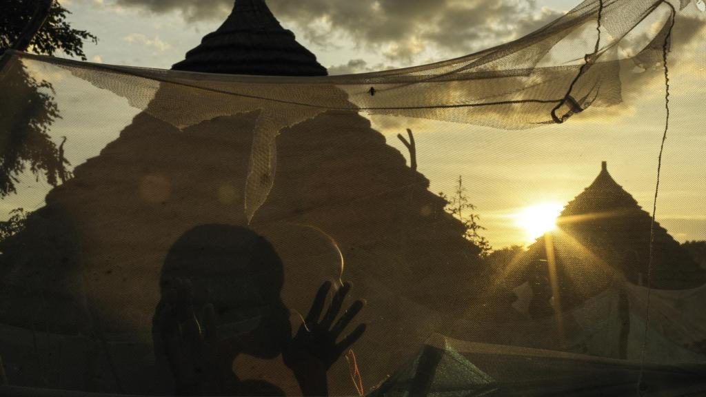 Achut, de diez años, a las afueras del campamento Tonj North, en Sudán del Sur.