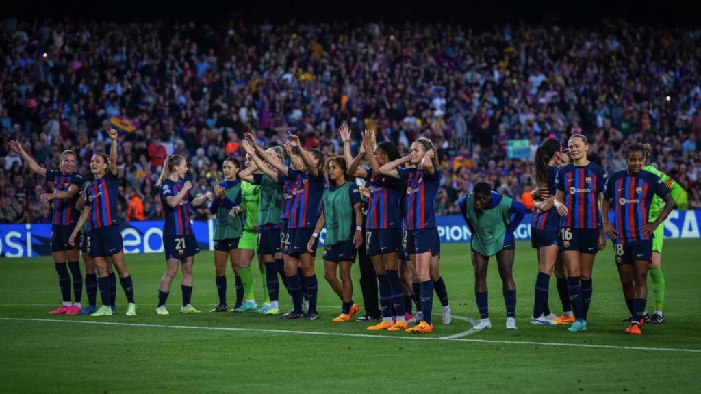 Las jugadoras del FC Barcelona Femenino tras un partido de la Champions League femenina