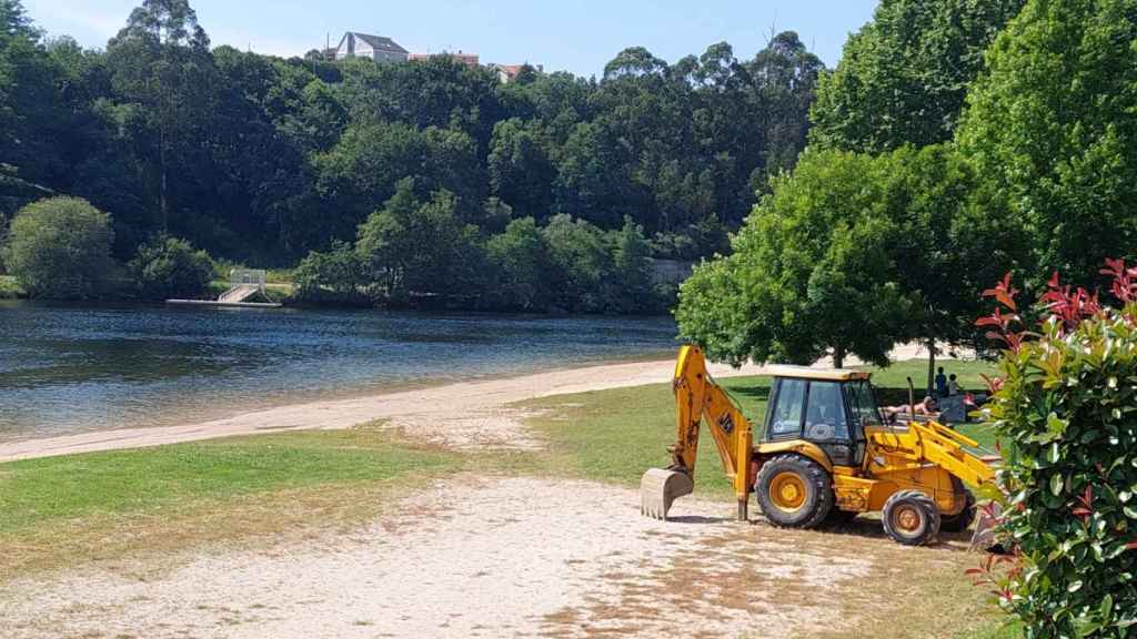 Playa fluvial del Lérez.