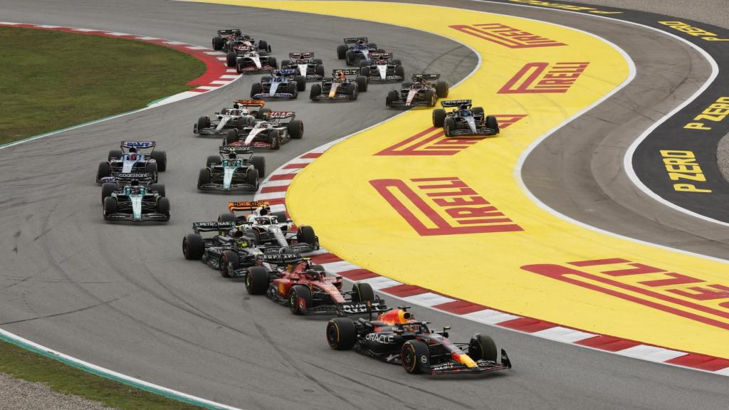 Primera curva del GP de España.