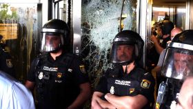 El intento de asalto de la Delegación Territorial de la Junta en Salamanca en imágenes