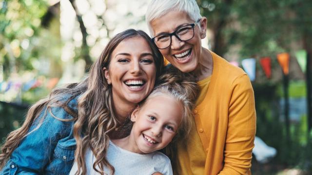 Tres generaciones de mujeres. Foto: iStock.