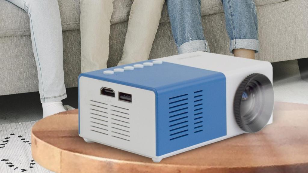 Disfruta de tus películas favoritas con este proyector portátil ¡ahora rebajado un 37%!