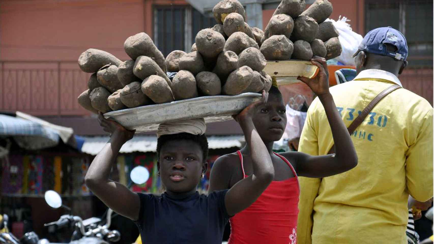 Niños vendedores en Benín.