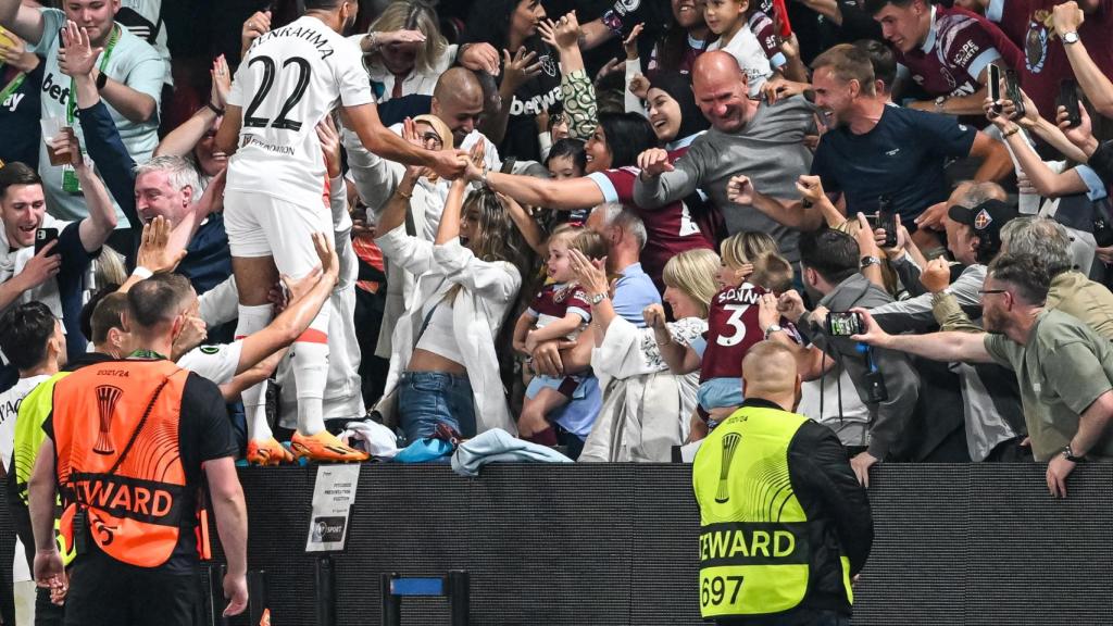 Benrahma celebra el gol.