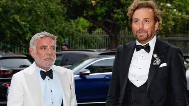 La pareja, a su llegada a la boda de Kiko Matamoros.