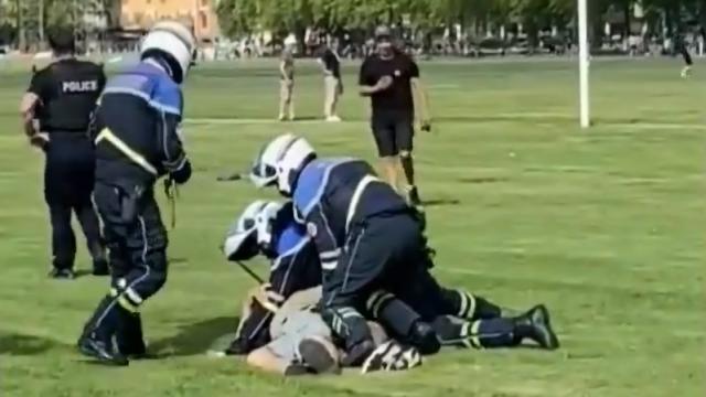 Arresto del atacante en Annecy.