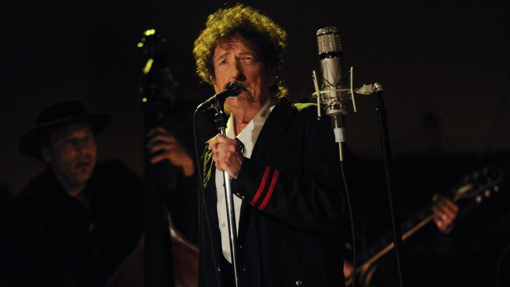 Bob Dylan actuando en el programa 'Late Show with David Letterman', en 2015. En su concierto de las Noches del Botánico no permitió fotografías. Foto: Jeffrey R. Staab/CBS/Landov