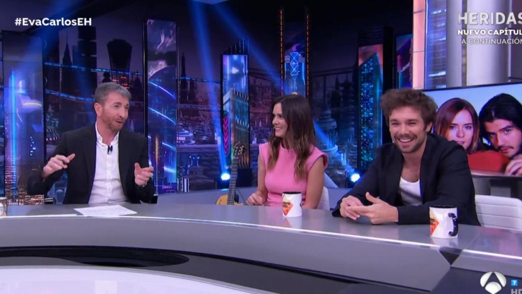 Carlos Cuevas y Eva Santolaria en ‘El Hormiguero’.