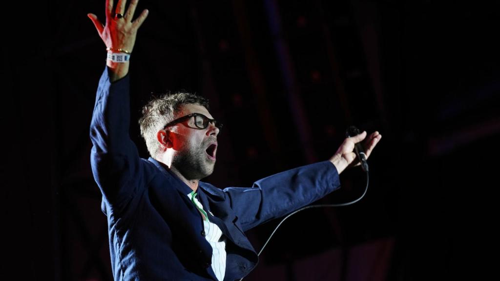 El cantante de la banda británica Blur, Damon Alban, durante la primera jornada de conciertos del Primavera Sound Barcelona. Foto: EFE/Alejandro García