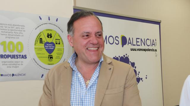 El líder de Vamos Palencia, Domiciano Curiel, y el candidato al Congreso, Diego Isabel.