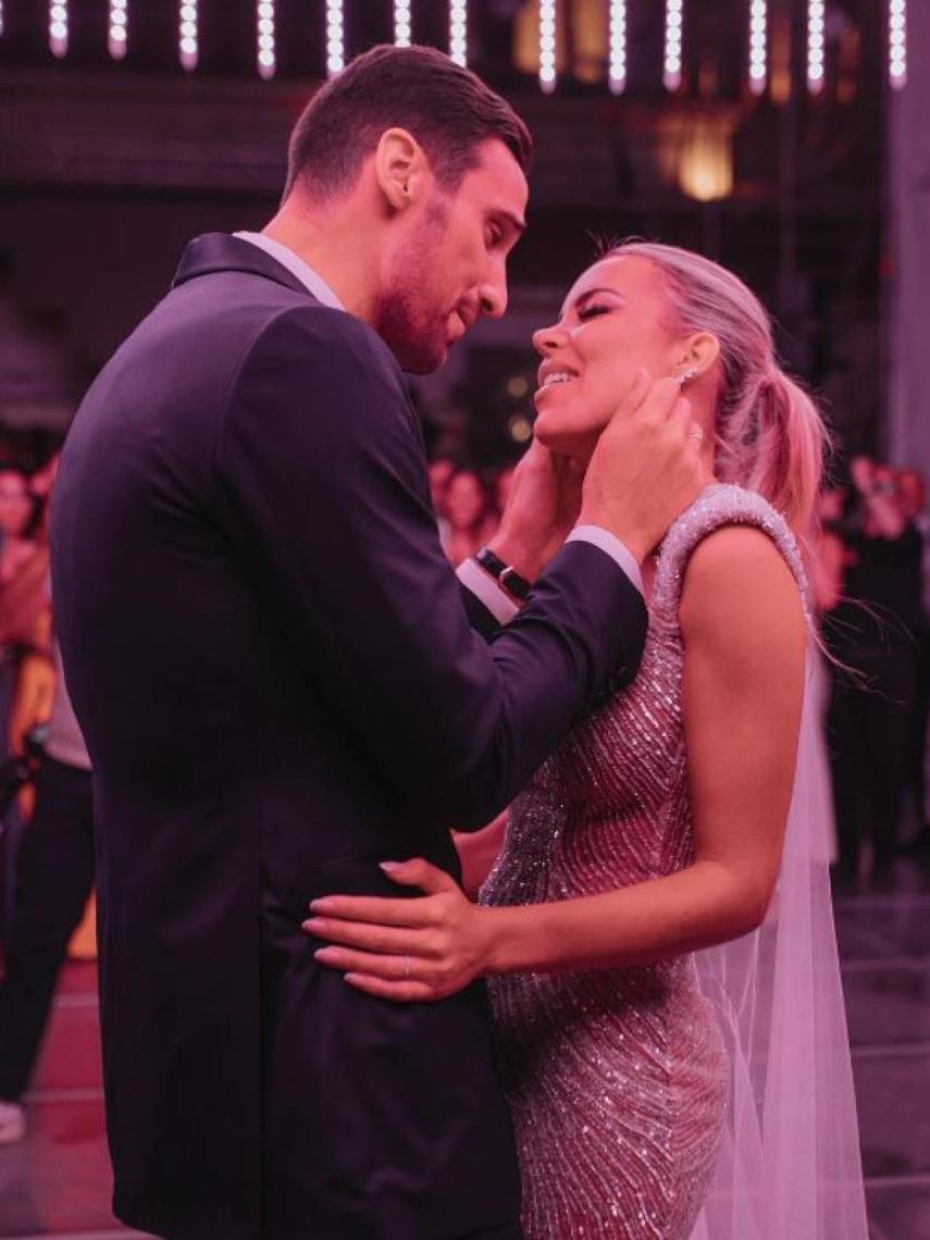 El matrimonio durante su baile de boda, el 11 de junio de 2022.