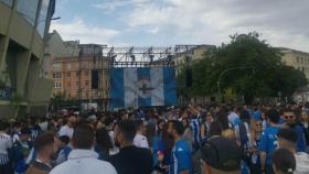 Pantalla gigante instalada en la explanada de Riazor.