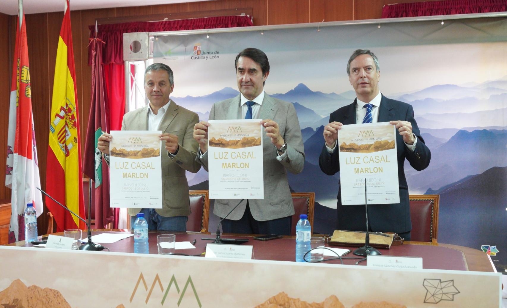 El consejero de Medio Ambiente, Vivienda y Ordenación del Territorio, Juan Carlos Suárez-Quiñones, en la presentación de la VI edición del festival Música en la Montaña