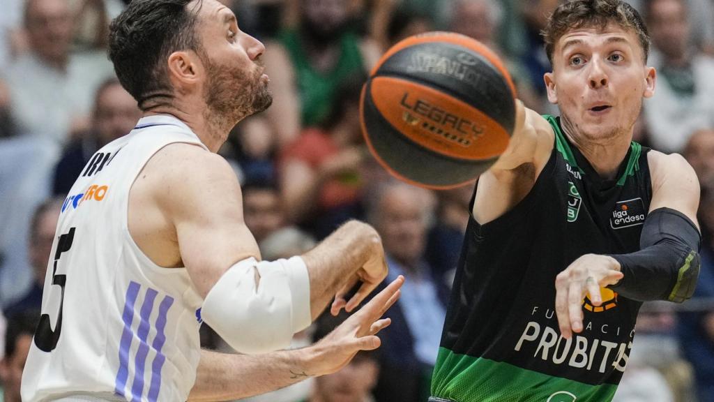 Rudy Fernández y Kyle Guy, en el cuarto partido de las semifinales de la ACB