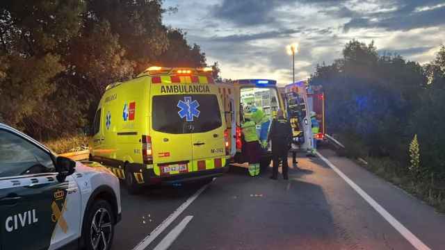 Imagen de los servicios de emergencia en el lugar del accidente en Madrid