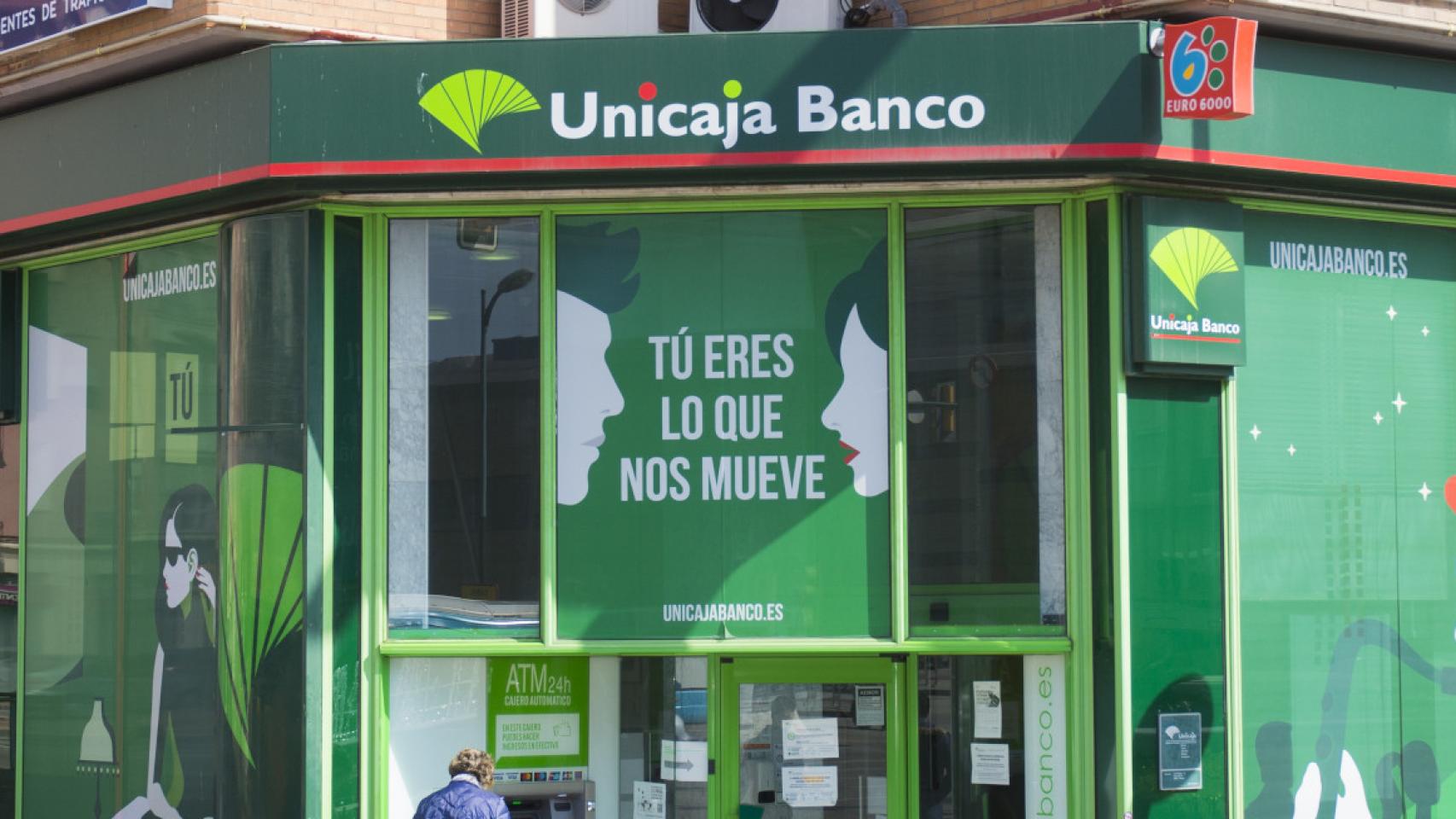 Unicaja Banco Lanza Un Seguro De Salud Junto A Caser