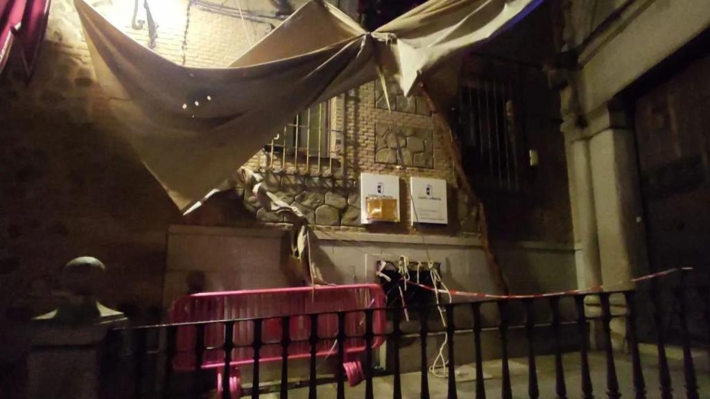 Toldos destrozados tras el paso de la tormenta en Toledo