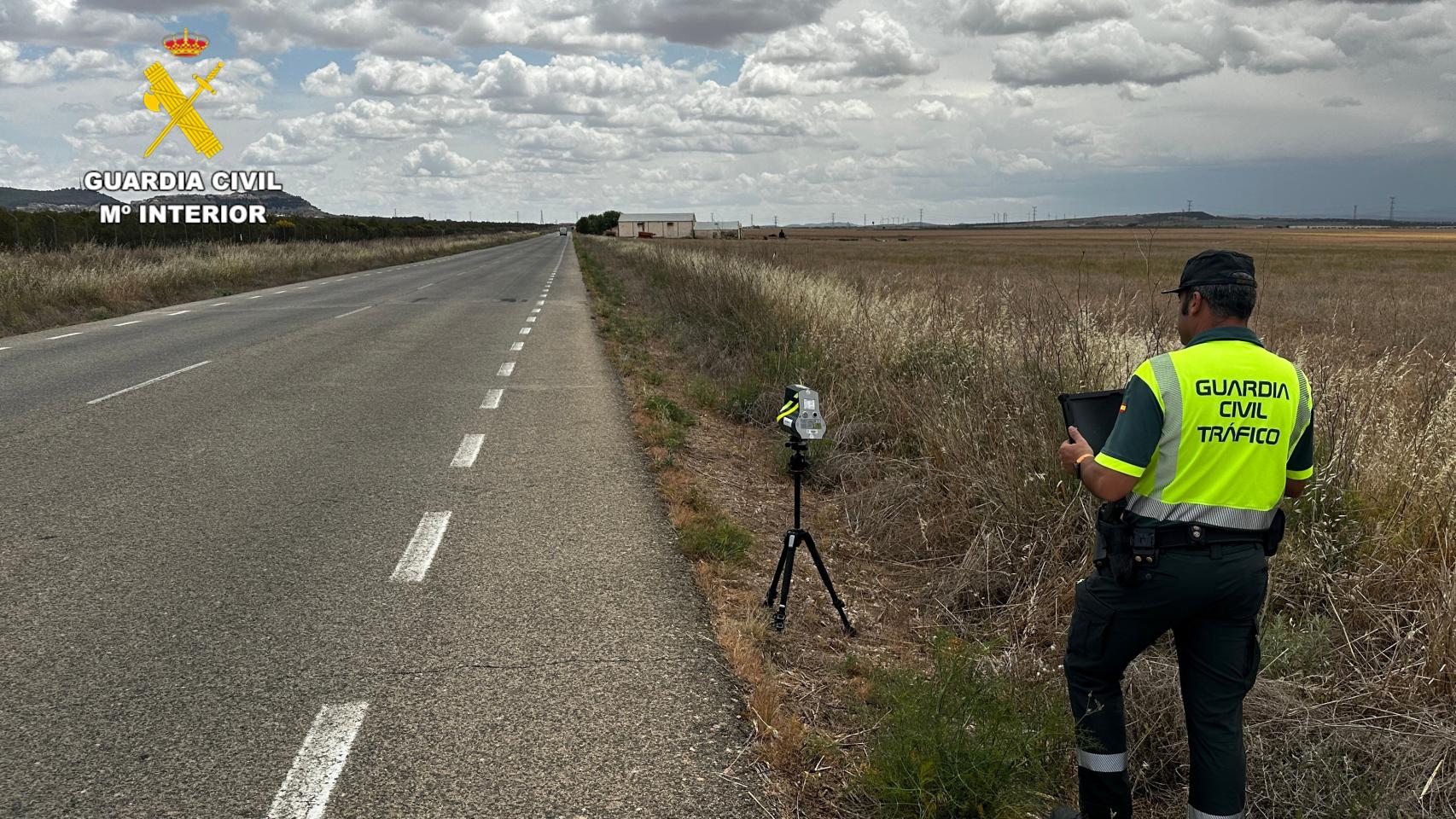 La Guardia Civil de Albacete investiga al conductor de un turismo por un delito contra la seguridad