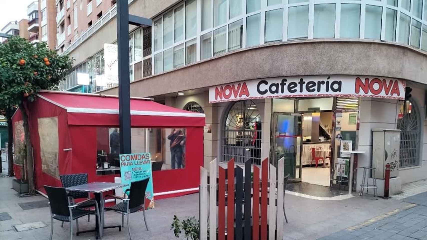 Terraza de la Cafetería Nova de Lorca.