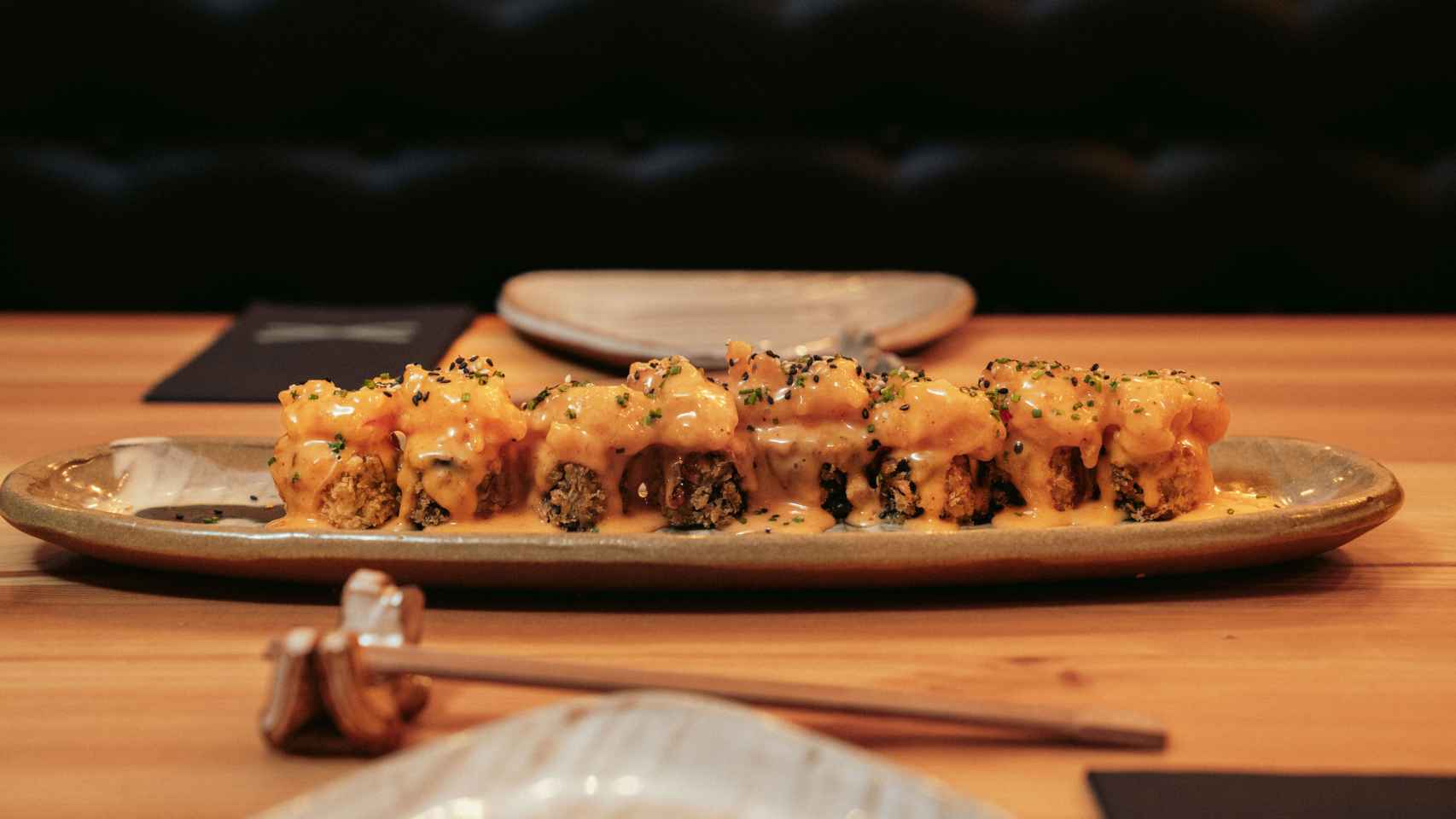Un plato de sushi