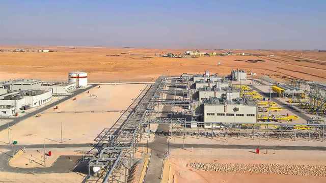 Explotación de hidrocarburos en el desierto del Sahara en Argelia.