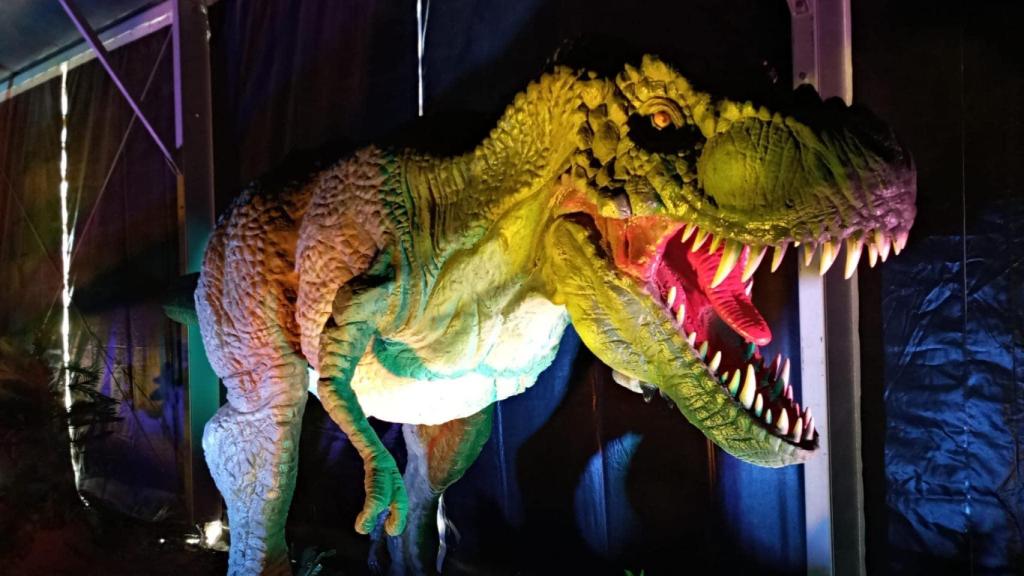 Dino Expo XXL llega a Ferrol con más de 100 dinosaurios a escala real