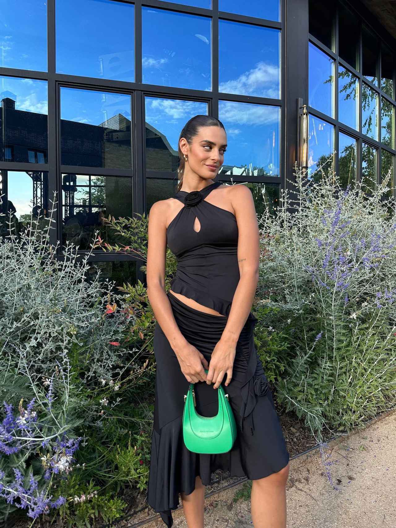 Susana Molina con un bolso verde de la firma de Chiara Ferragni.