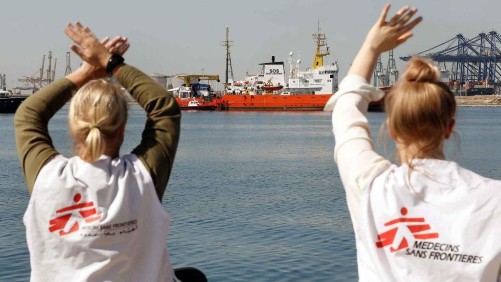 El barco Aquarius llega a Valencia en 2018.