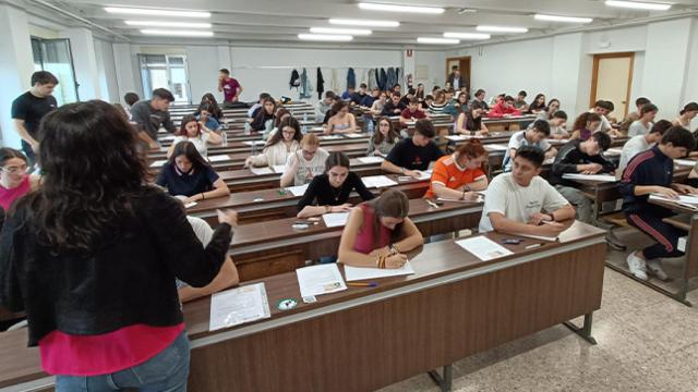 Un examen de la EBAU en el distrito de la Universidad de Salamanca