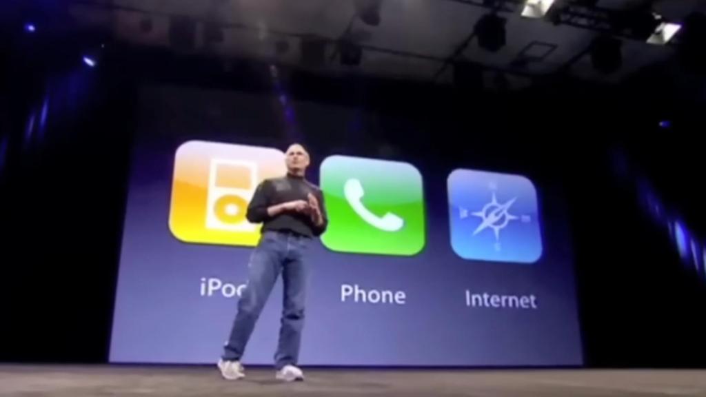 Steve Jobs en la presentación del iPhone original