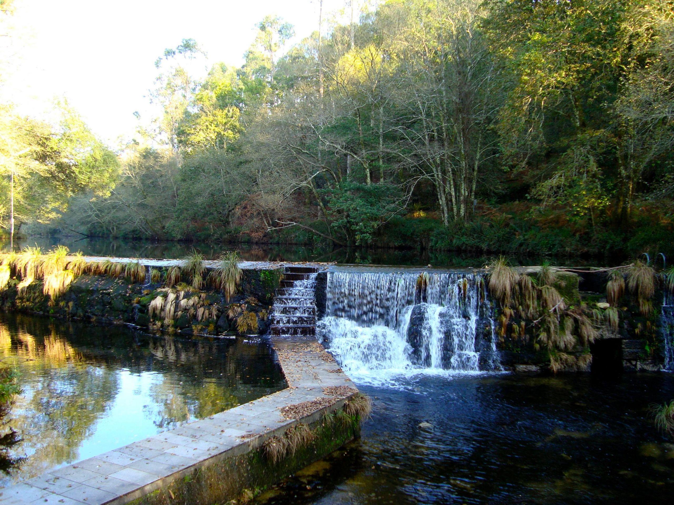 Playa fluvial de A Calzada. Foto: Turismo Rías Baixas