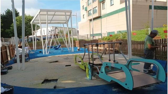 Obras de renovación del parque infantil situado en la calle Ribeira Sacra