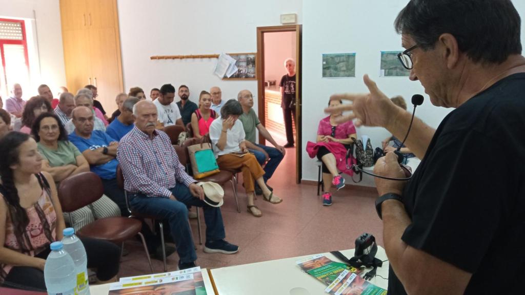 Emiliano Tapia ofrece una charla en el Día del Mundo Rural