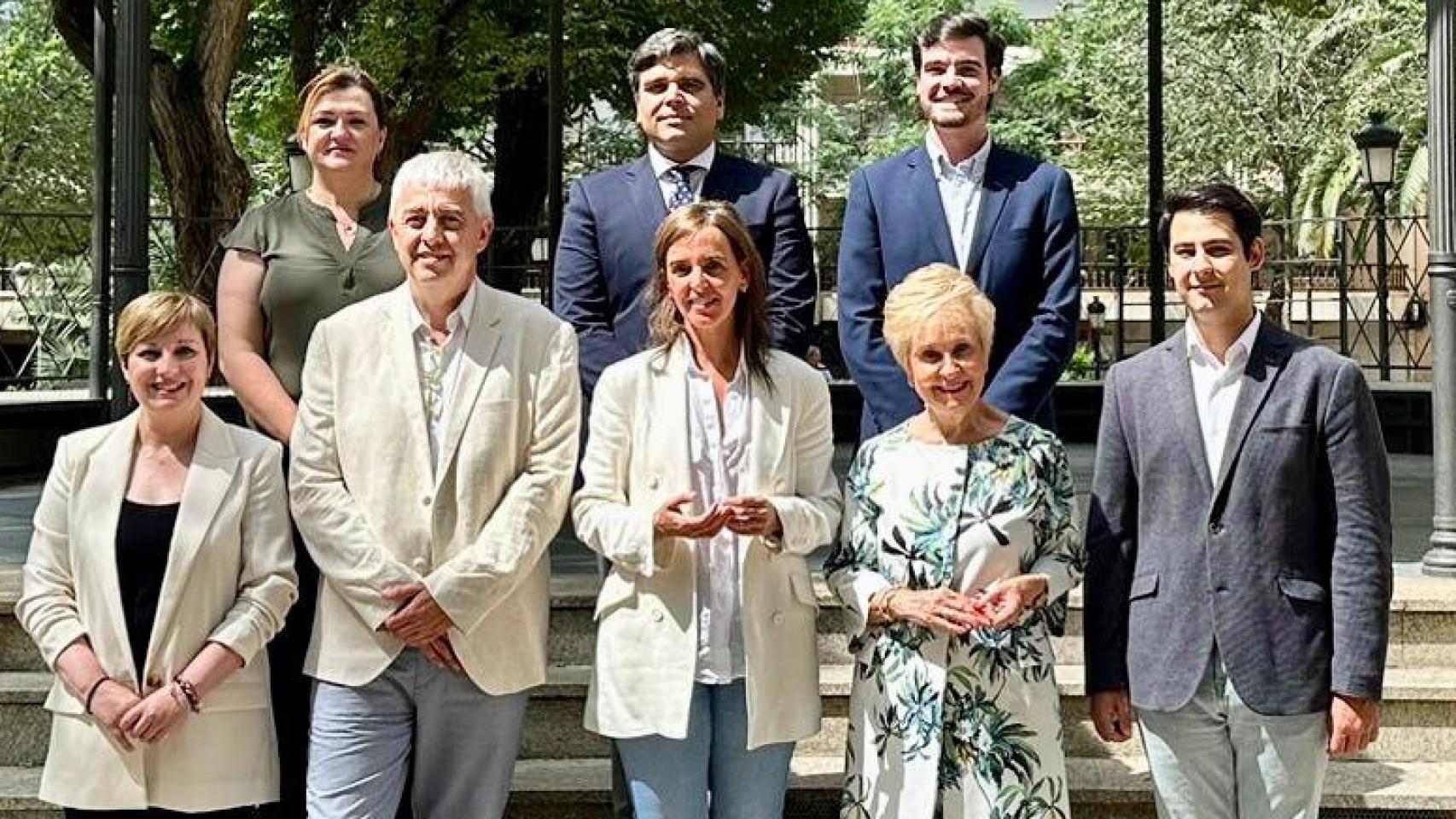 Carmen Fúnez, en el centro, junto al resto de candidatos del PP de Ciudad Real al Congreso de los Diputados.
