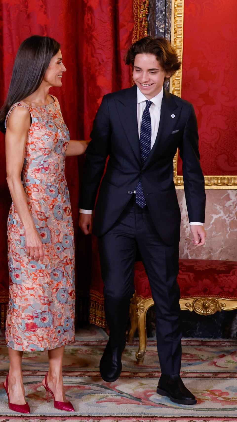 Letizia se ha mostrado muy cariñosa con el príncipe.