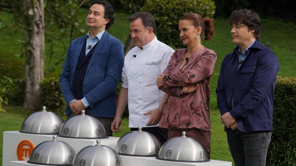 Pepe Rodríguez, Martín Berasategui, Samantha Vallejo-Nágera y Jordi Cruz en la final de 'MasterChef 11'