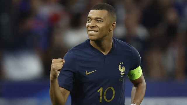 Kylian Mbappé celebra un gol con Francia