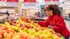 Alcampo abre las puertas de su nuevo supermercado en Narón