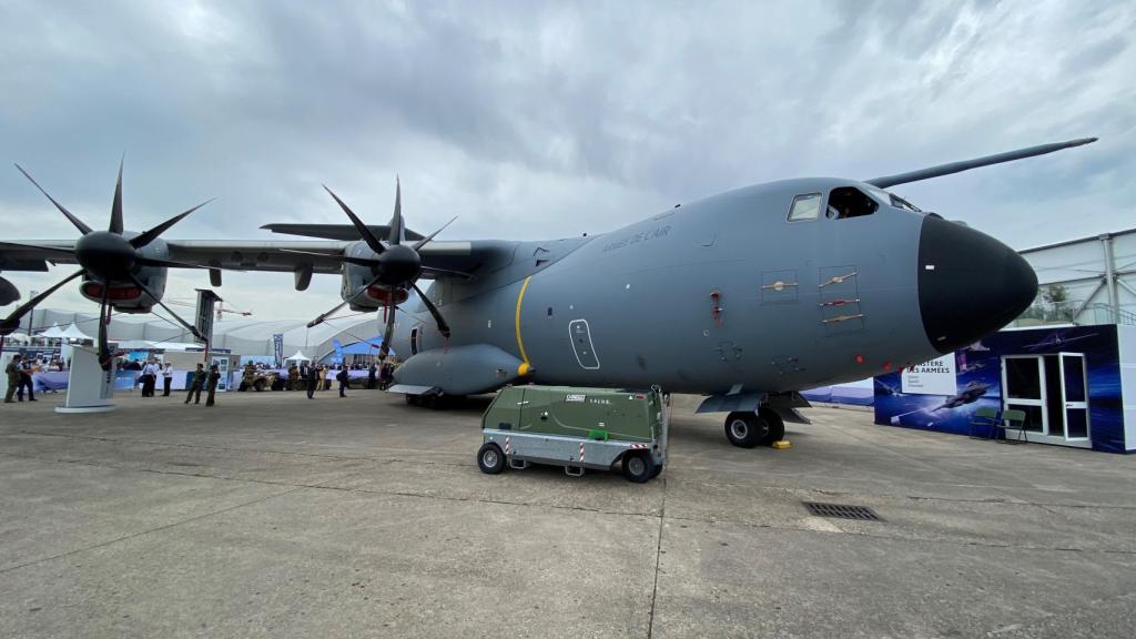 Un avión de la armada francesa, exhibido en Paris Air Show.