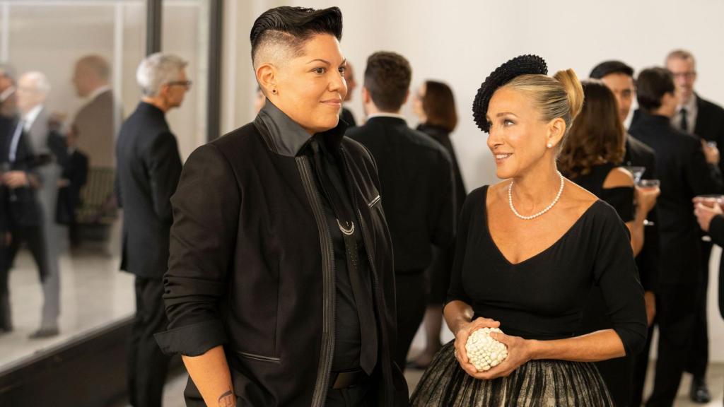 Sara Ramirez y Sarah Jessica Parker en 'And Just Like That...'