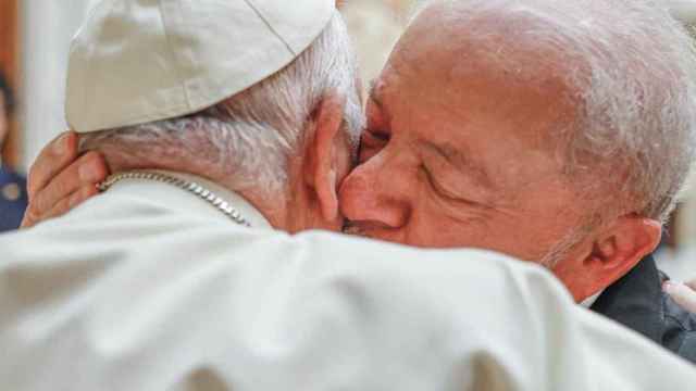 El papa Francisco recibe a Lula da Silva en el Vaticano.
