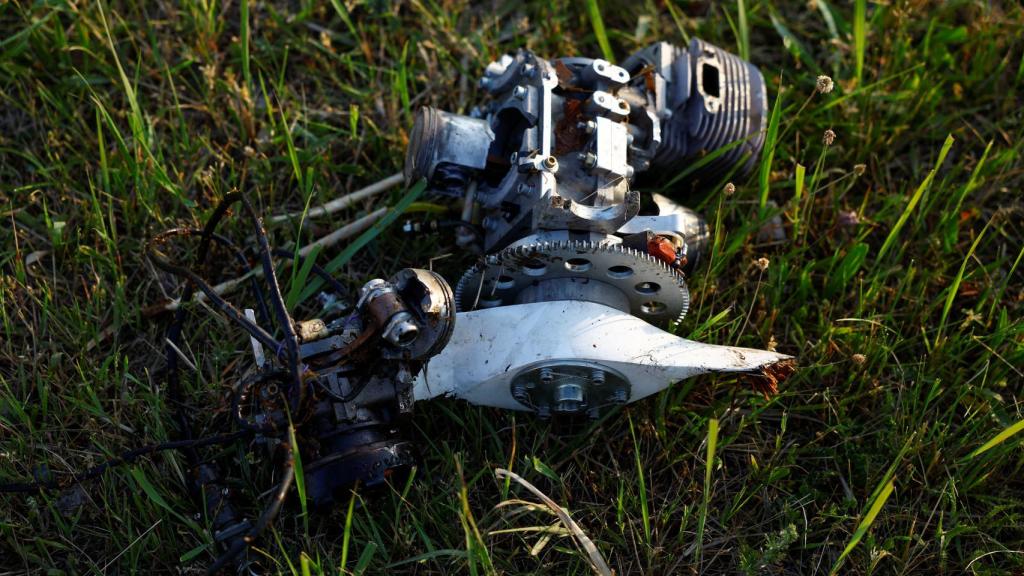 Restos de un dron kamikaze ruso encontrados por tropas ucranianas