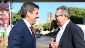 El presidente del PPCV, Carlos Mazón, y el de la provincia de Alicante y alcalde de Benidorm, Toni Pérez.