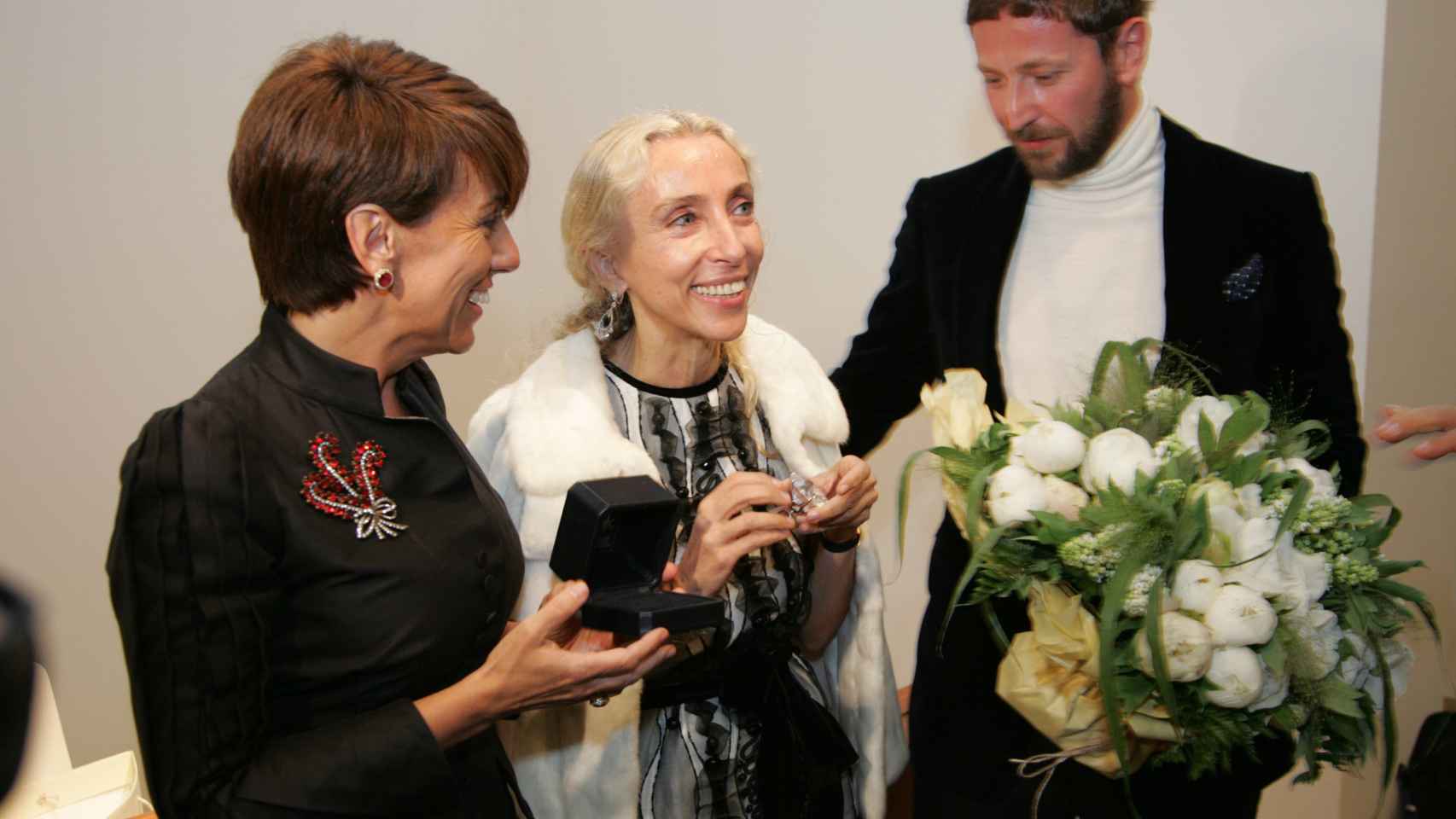 Franca Sozzani recibe el premio StellaRe.