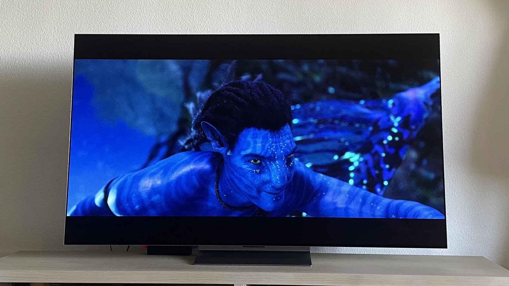 El televisor LG OLED G3 con la película Avatar 2.
