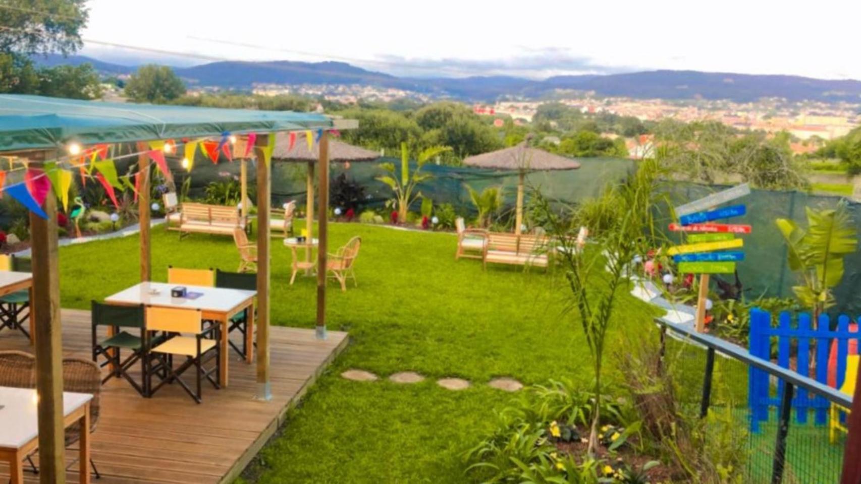 El restaurante ha inaugurado recientemente su terraza exterior