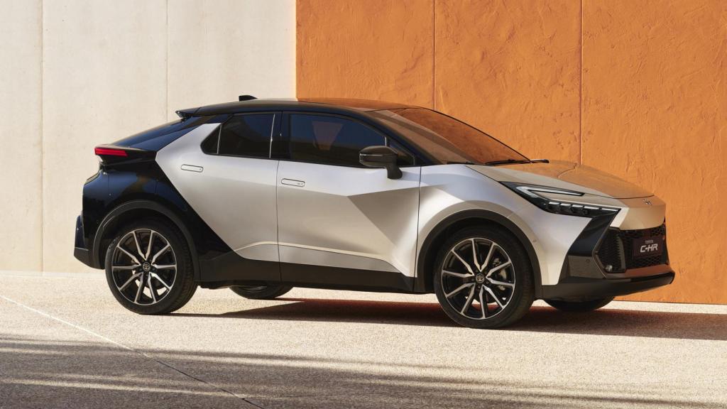 El nuevo Toyota C-HR comenzará a llegar a los concesionarios a finales de 2023.