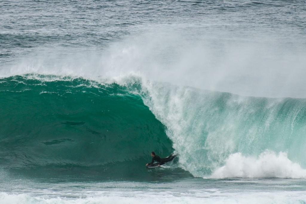 Pedro Montero surfeando en una foto de archivo (Foto: Cedida)